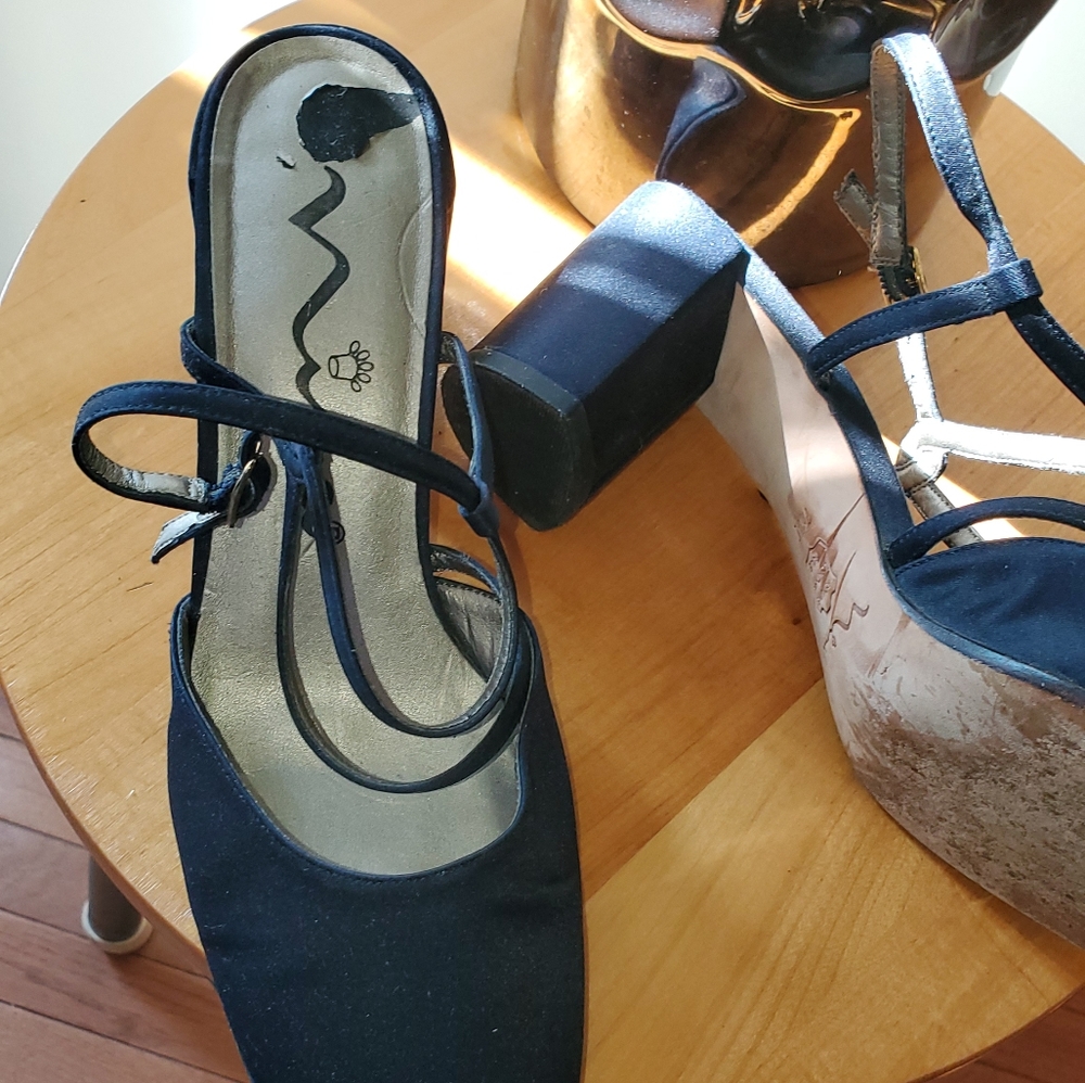 Nina navy blue shoes